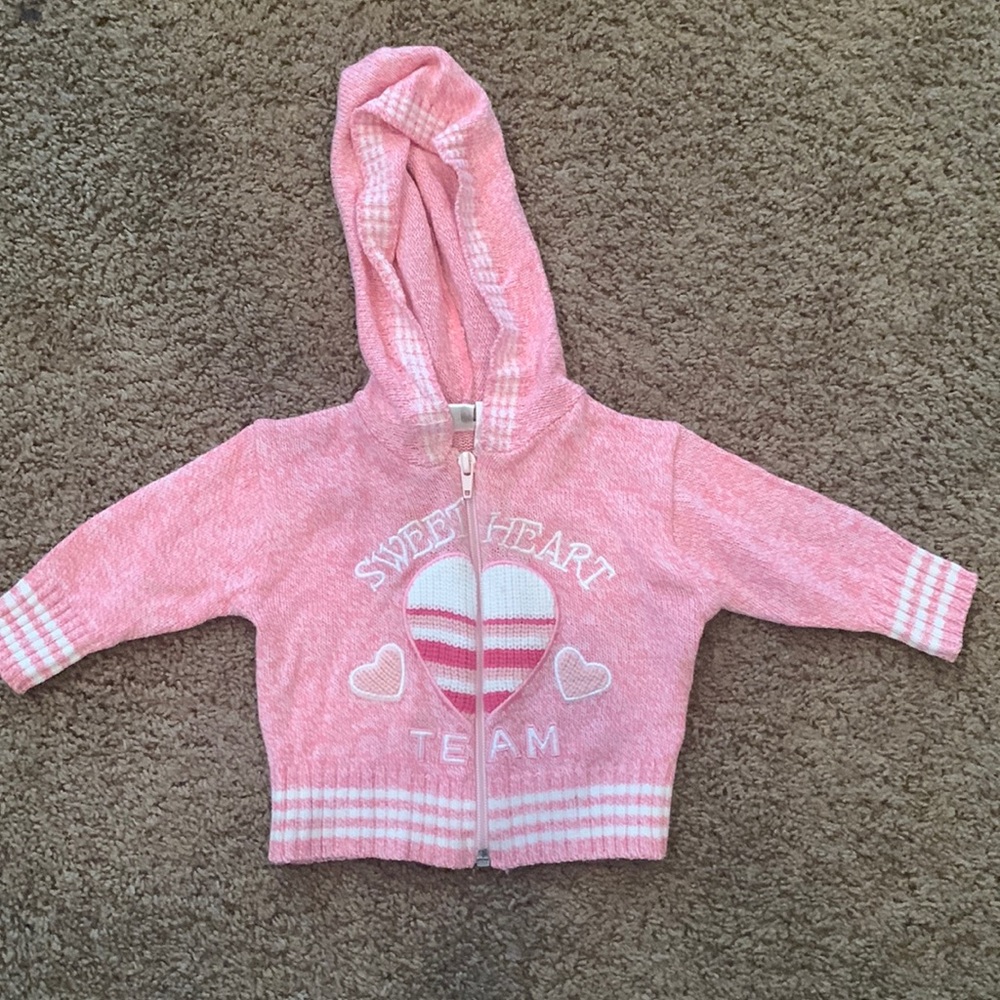 Girl’s hooded sweater